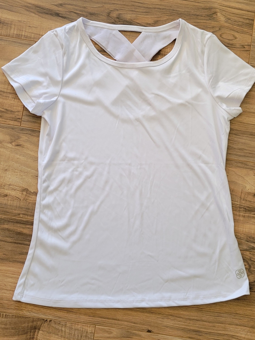 Daisy Fuentes White Short-Sleeve Cross-Back Active Tee